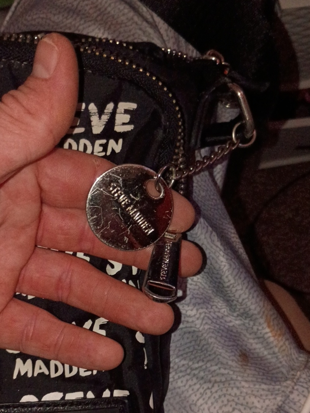 Steve Madden Black and White Logo Crossbody Messenger - Picture 4 of 4